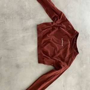 Alphalete Amplify long sleeve crop